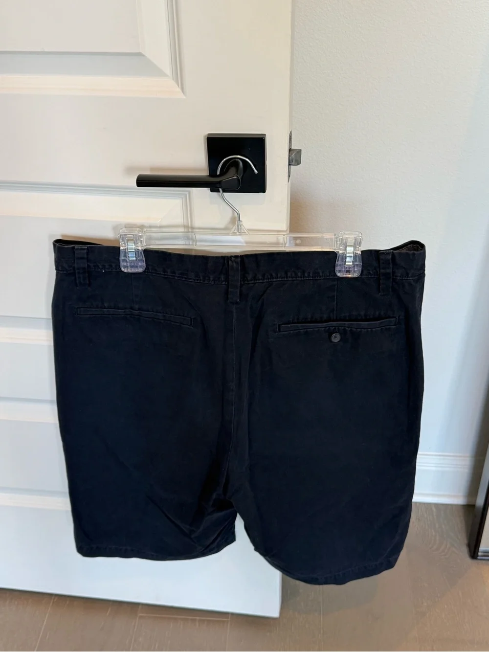 Banana Republic Men's Navy Flat Front Casual Shorts